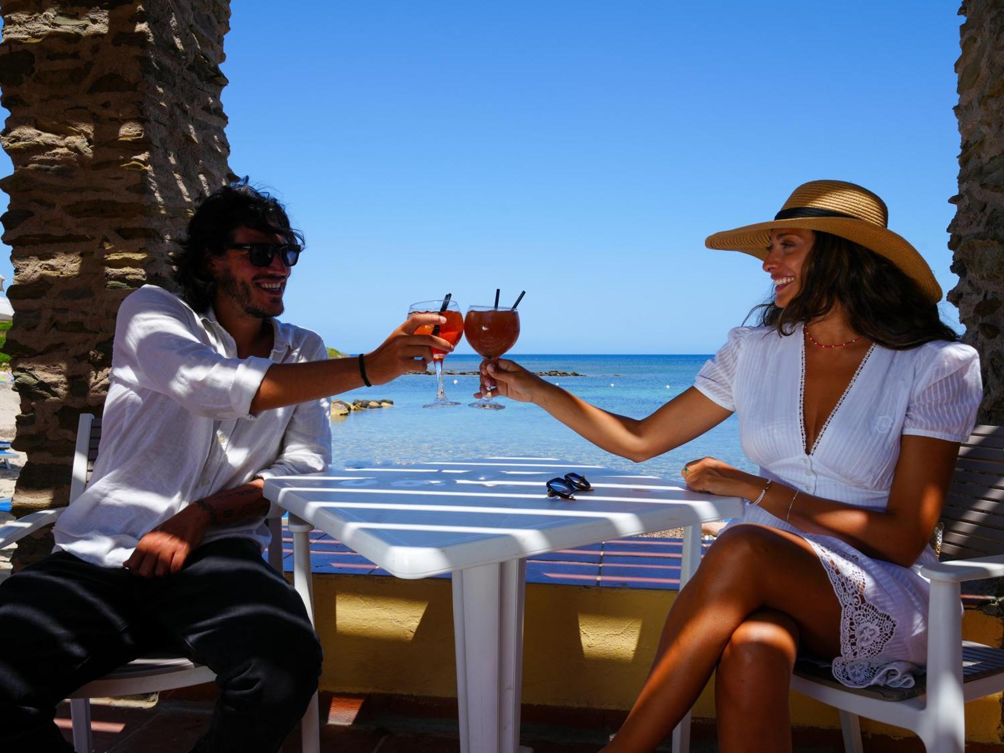 Le Tonnare Di Stintino - Beach Resort ภายนอก รูปภาพ